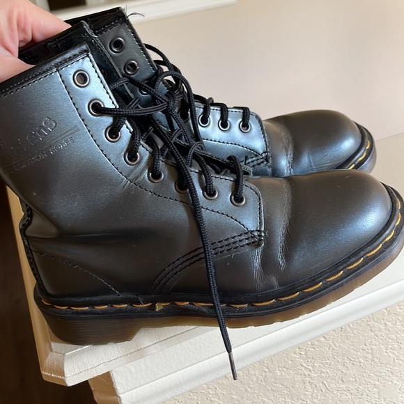 Silver/bluish Doc Martens - Picture 6 of 9